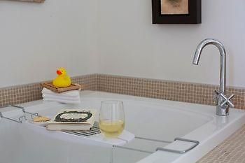 Cherry Valley Away In The County Bed And Breakfast מראה חיצוני תמונה